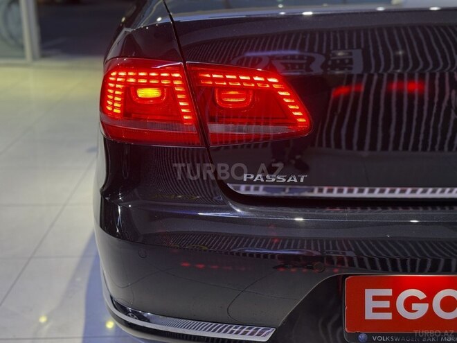 Volkswagen Passat 2013, 140,000 km - 1.8 л - Bakı