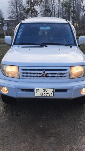Mitsubishi Pajero io 2000, 250,000 km - 2.0 л - Astara