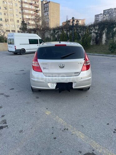 Hyundai i30 2007, 275,000 km - 1.6 л - Bakı