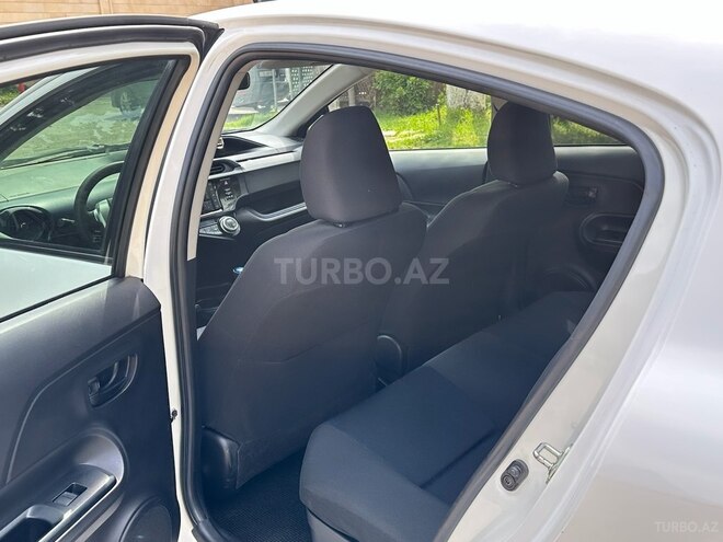 Toyota Aqua 2016, 170,000 km - 1.5 l - Bakı
