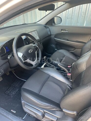 Hyundai i30 2007, 275,000 km - 1.6 л - Bakı
