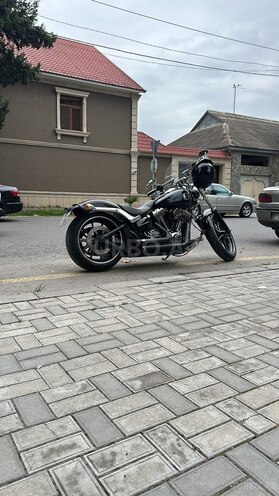 Harley-Davidson Softail Breakout-3