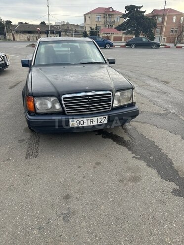 Mercedes E 220 1993, 250,000 km - 2.2 l - Bakı