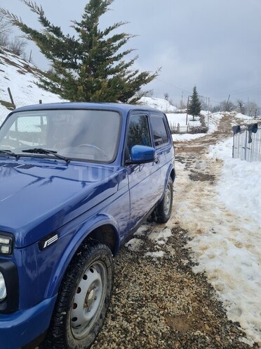 LADA (VAZ) Niva 2015, 190,000 km - 1.7 l - Lerik