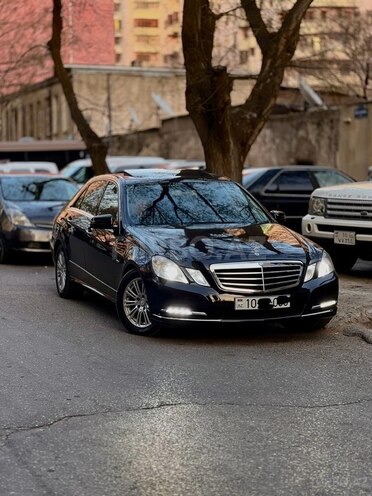 Mercedes E 220 d 2010, 233,600 km - 2.2 l - Bakı
