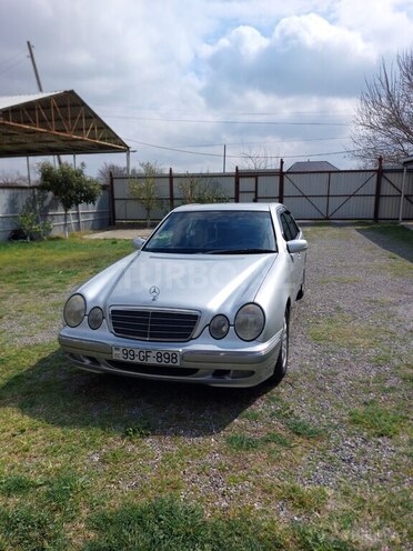 Mercedes E 240 2000, 330,000 km - 2.4 l - Goranboy