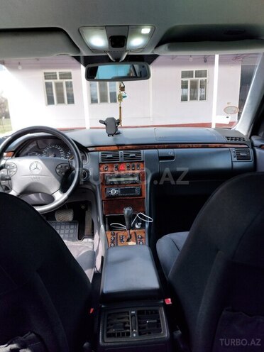 Mercedes E 240 2000, 330,000 km - 2.4 l - Goranboy