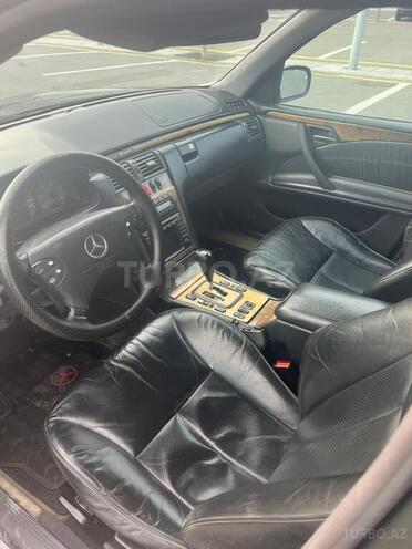 Mercedes E 220 d 2001, 510,000 km - 2.2 l - Bakı