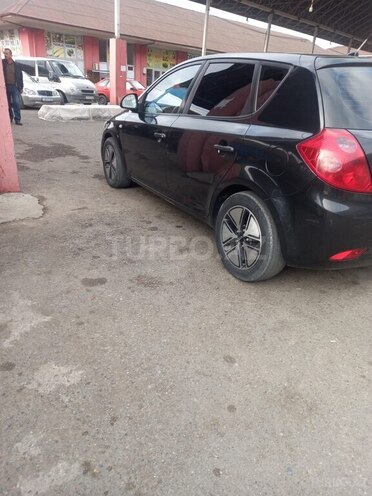 Kia Ceed 2008, 290,000 km - 1.6 л - Gəncə