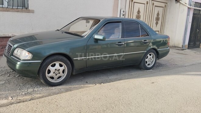 Mercedes C 180 1994, 280,047 km - 1.8 l - Quba