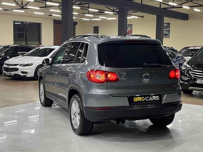 Volkswagen Tiguan 2009, 297,001 km - 2.0 l - Bakı