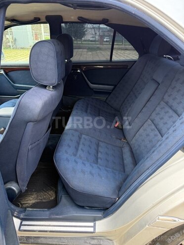 Mercedes C 230 1997, 300,000 km - 2.3 л - Masallı