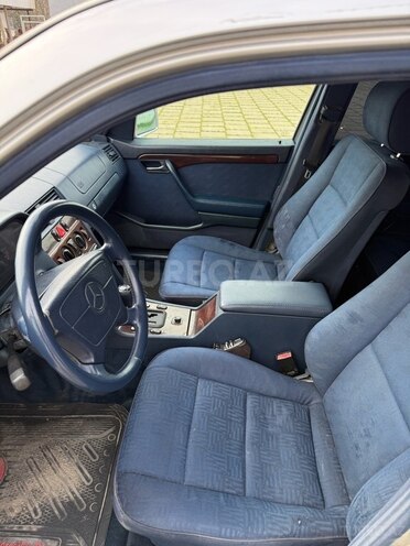 Mercedes C 230 1997, 300,000 km - 2.3 л - Masallı