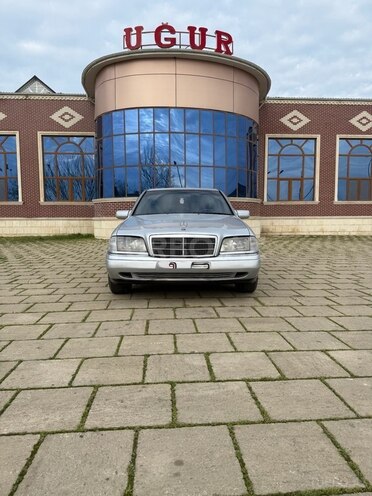 Mercedes C 230 1997, 300,000 km - 2.3 л - Masallı