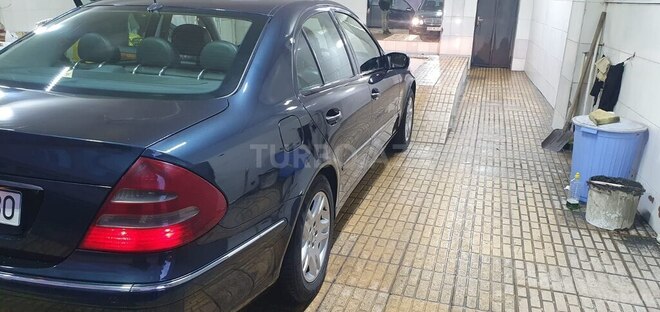 Mercedes E 220 d 2005, 356,000 km - 2.2 л - Bakı