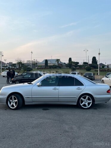 Mercedes E 320 2001, 244,000 km - 3.2 l - Bərdə