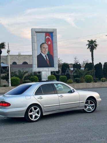 Mercedes E 320 2001, 244,000 km - 3.2 l - Bərdə