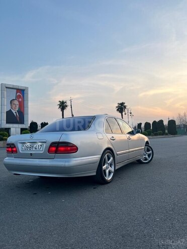 Mercedes E 320 2001, 244,000 km - 3.2 l - Bərdə