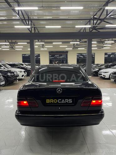 Mercedes E 220 d 2000, 358,000 km - 2.2 l - Bakı