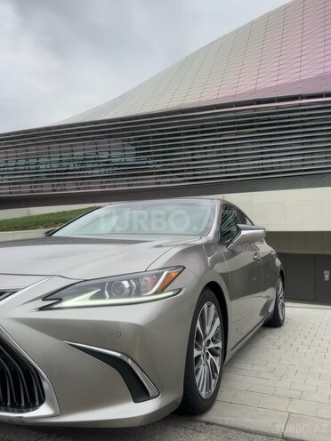 Lexus ES 300h 2020, 63,000 km - 2.5 l - Bakı