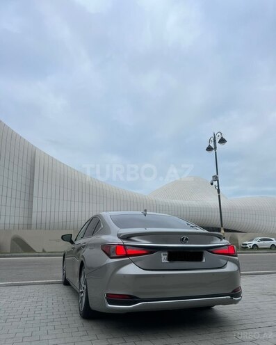 Lexus ES 300h 2020, 63,000 km - 2.5 l - Bakı