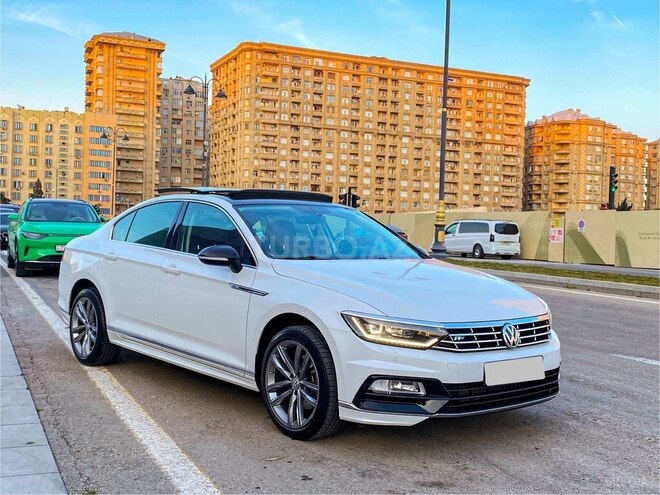 Volkswagen Passat 2016, 207,000 km - 1.8 l - Bakı