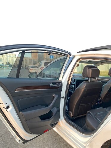 Volkswagen Passat 2016, 207,000 km - 1.8 l - Bakı