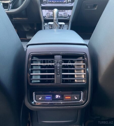 Volkswagen Passat 2016, 207,000 km - 1.8 l - Bakı