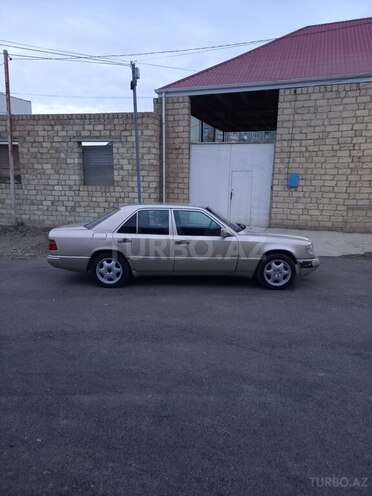 Mercedes E 230 1990, 410,000 km - 2.3 l - Gəncə