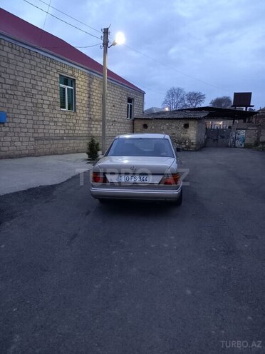 Mercedes E 230 1990, 410,000 km - 2.3 l - Gəncə