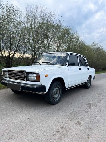 LADA (VAZ) 2107 2005, 120,000 km - 1.6 л - Saatlı