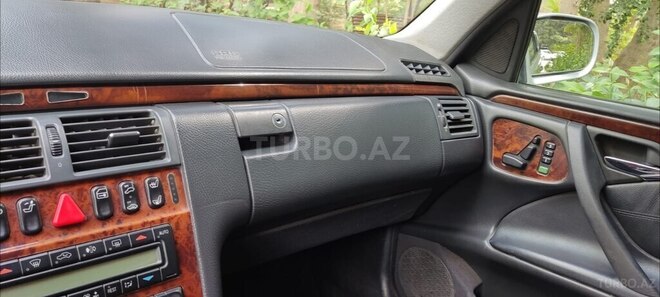 Mercedes E 270 2000, 540,850 km - 2.7 л - Bakı