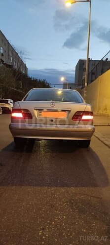 Mercedes E 270 2000, 540,850 km - 2.7 л - Bakı