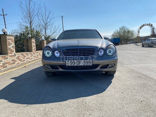 Mercedes E 270 2002, 437,555 km - 2.7 l - Bakı