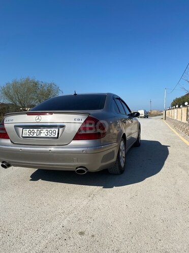 Mercedes E 270 2002, 437,555 km - 2.7 l - Bakı