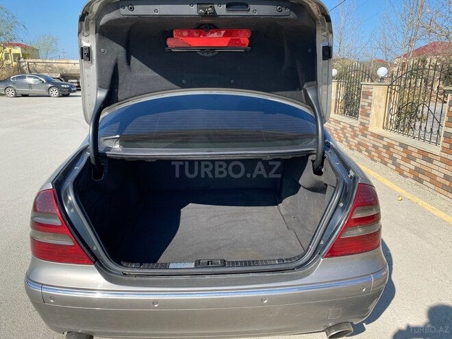 Mercedes E 270 2002, 437,555 km - 2.7 l - Bakı