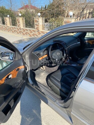 Mercedes E 270 2002, 437,555 km - 2.7 l - Bakı