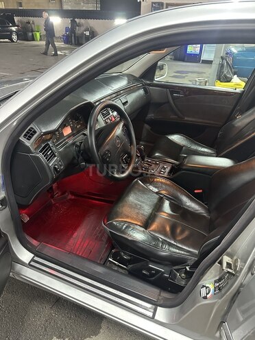 Mercedes E 320 2000, 398,000 km - 3.2 l - Gəncə