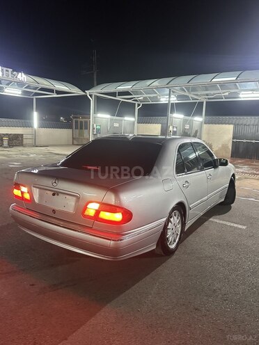 Mercedes E 320 2000, 398,000 km - 3.2 l - Gəncə