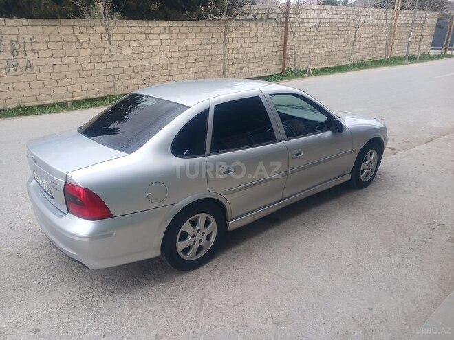 Opel Vectra 2001, 250,000 km - 1.8 l - Bakı