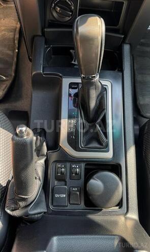 Toyota Land Cruiser Prado 2013, 77,300 km - 2.7 л - Bakı