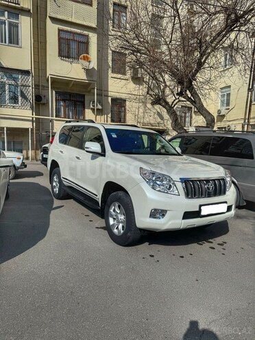 Toyota Land Cruiser Prado 2013, 77,300 km - 2.7 л - Bakı