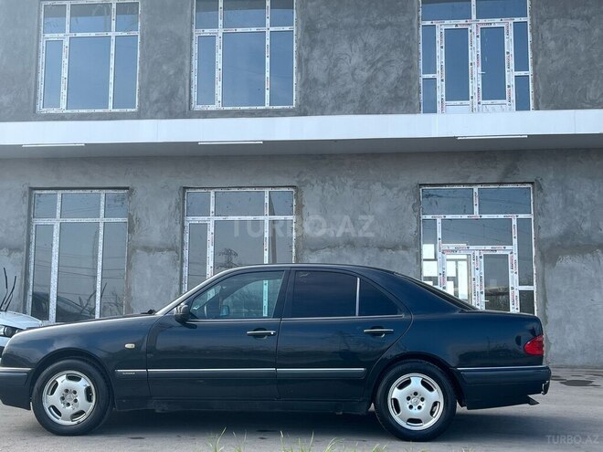Mercedes E 200 1998, 512,452 km - 2.0 l - Göyçay