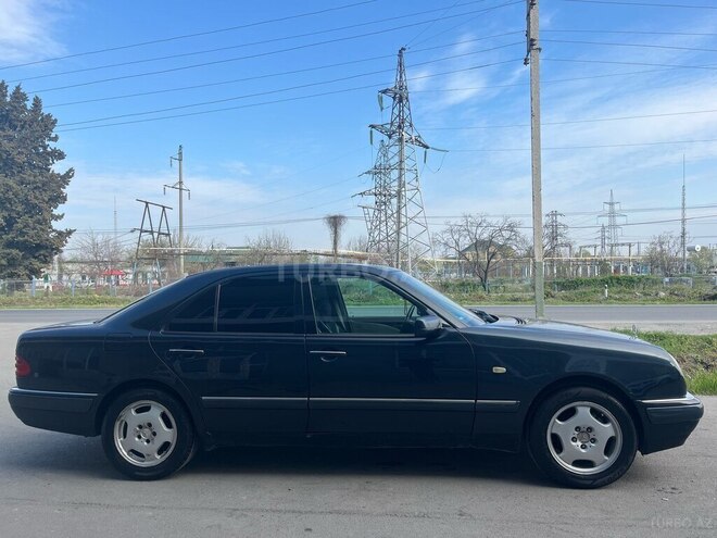 Mercedes E 200 1998, 512,452 km - 2.0 l - Göyçay