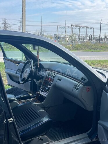 Mercedes E 200 1998, 512,452 km - 2.0 l - Göyçay