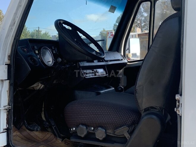 Mercedes 208 D 1994, 84,000 km - 2.7 l - Bərdə