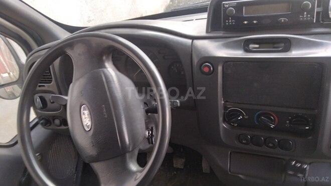 Ford Transit 2002, 123,456 km - 2.4 l - Quba
