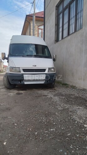 Ford Transit 2002, 123,456 km - 2.4 l - Quba