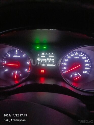 Kia Carnival 2014, 215,298 km - 2.2 l - Bakı