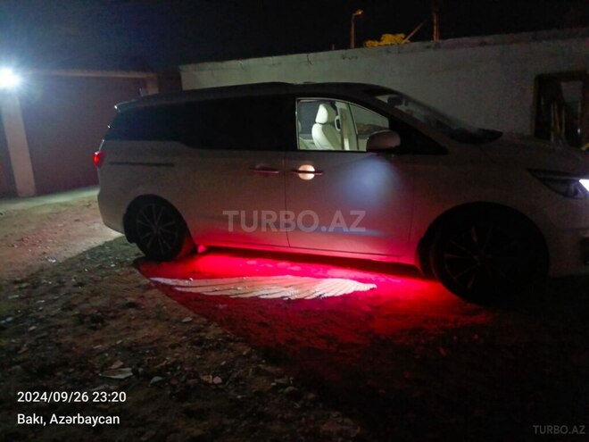 Kia Carnival 2014, 215,298 km - 2.2 l - Bakı